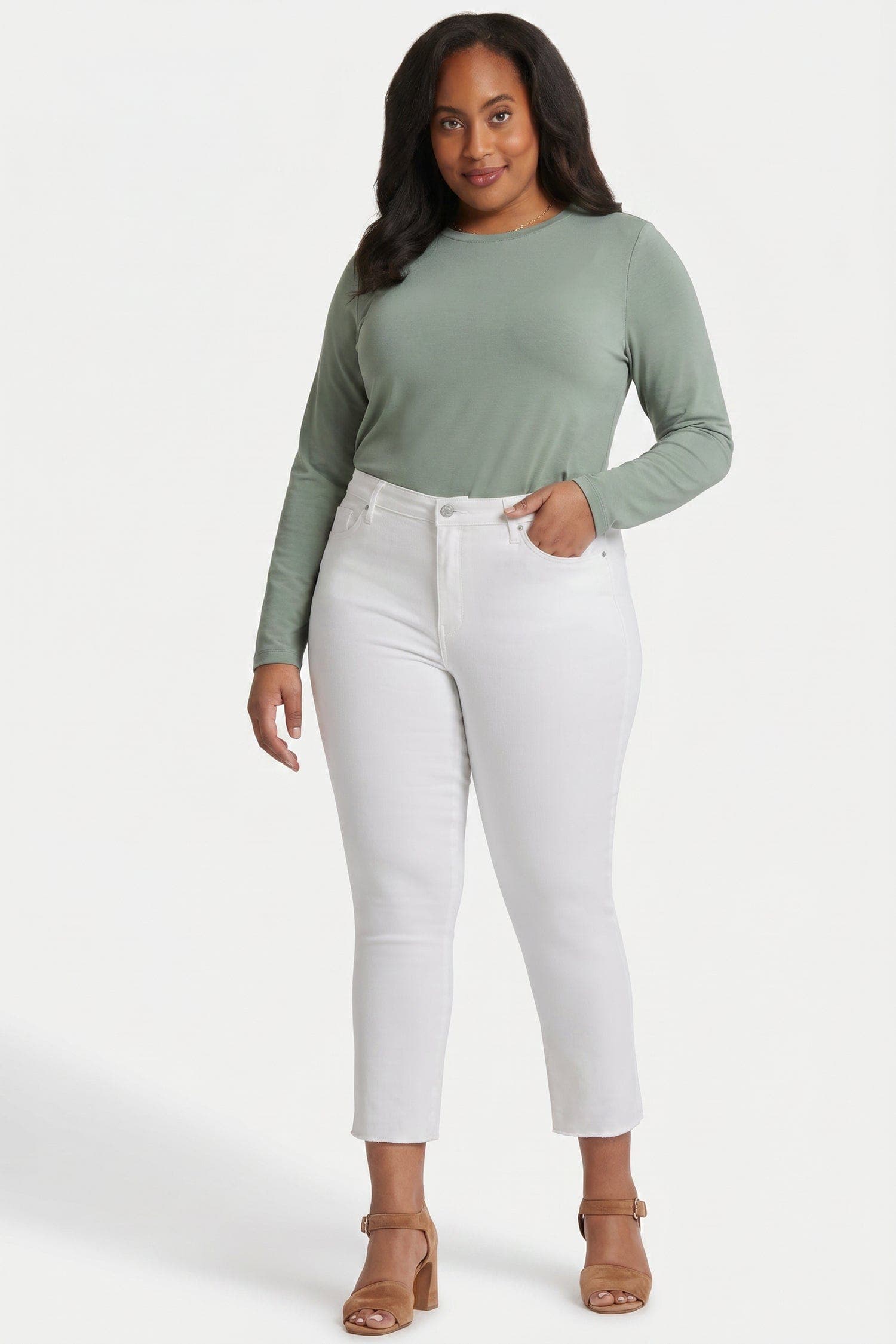 Sheri Slim Ankle Jeans in Plus Size