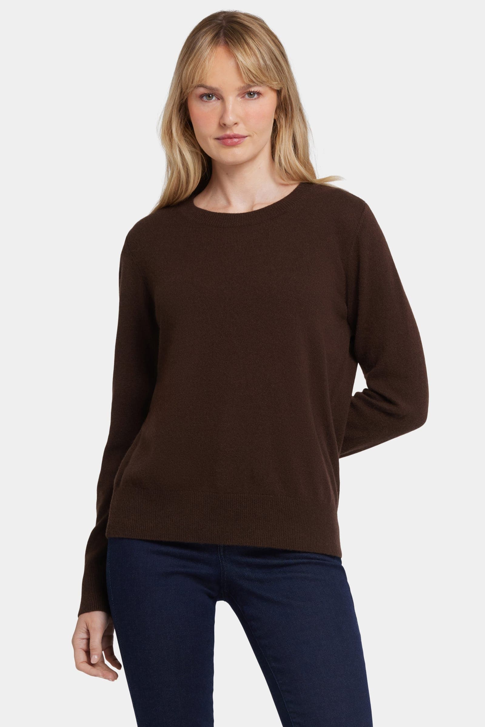 Cashmere Essential Crewneck Sweater