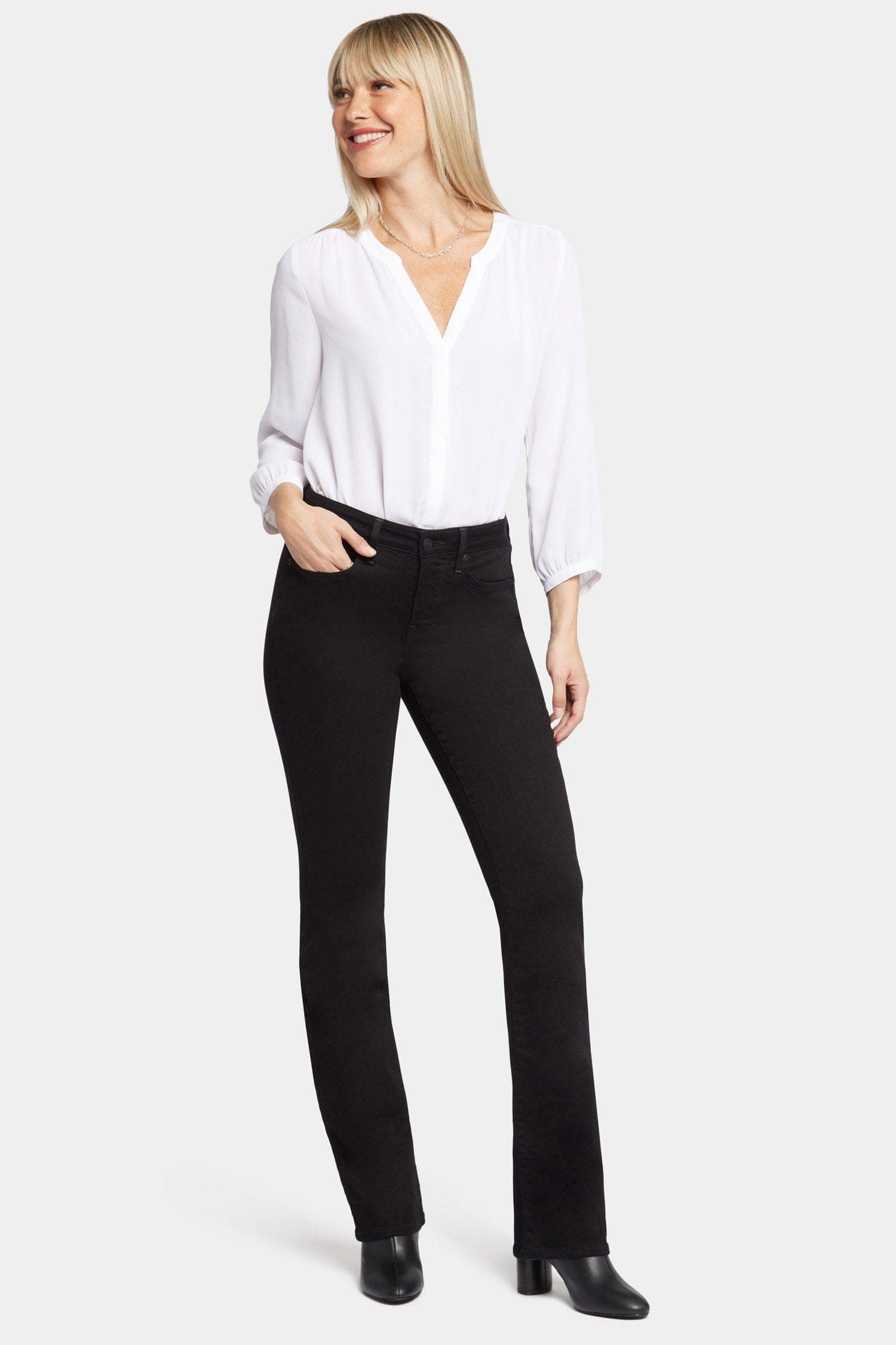 Barbara Bootcut Jeans in Tall
