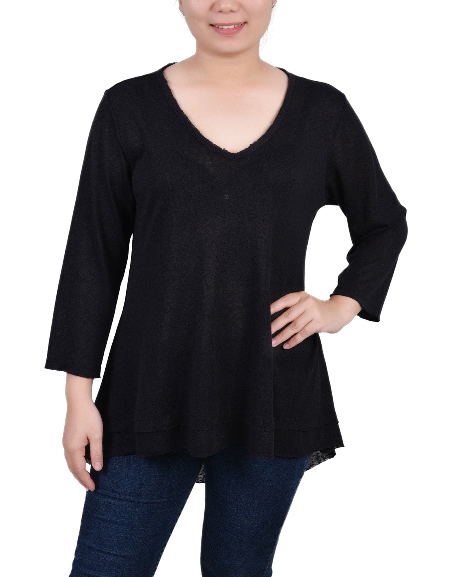 Petite 3/4 Sleeve V-Neck Top